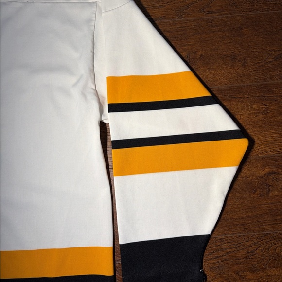 1970s Boston Bruins Jersey - Picture 5 of 8